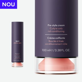  Dyson Chitosan™ Cremă intensă pre-coafare (Păr creț sau foarte creț) 100 ml